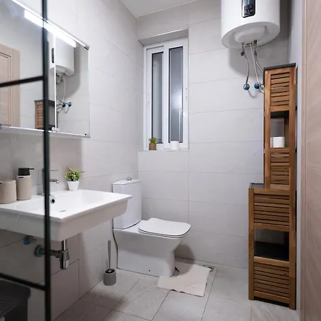 Mellieha, Charming 2 Bedroom Santa Maria Heights * Mellieha