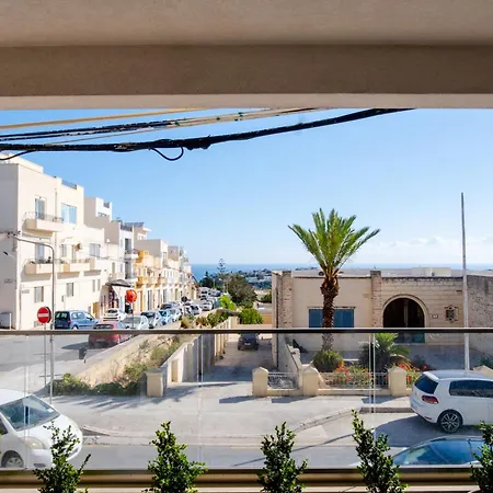 Mellieha, Charming 2 Bedroom Santa Maria Heights 아파트 *