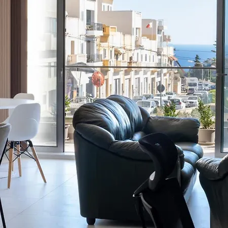 아파트 Mellieha, Charming 2 Bedroom Santa Maria Heights