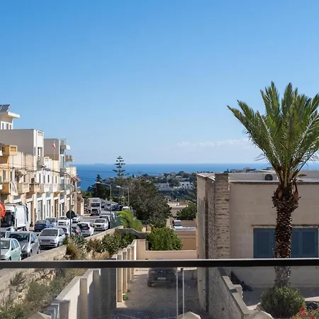 Mellieha, Charming 2 Bedroom Santa Maria Heights Apartmán *