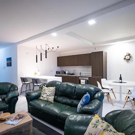 Mellieha, Charming 2 Bedroom Santa Maria Heights Mellieħa