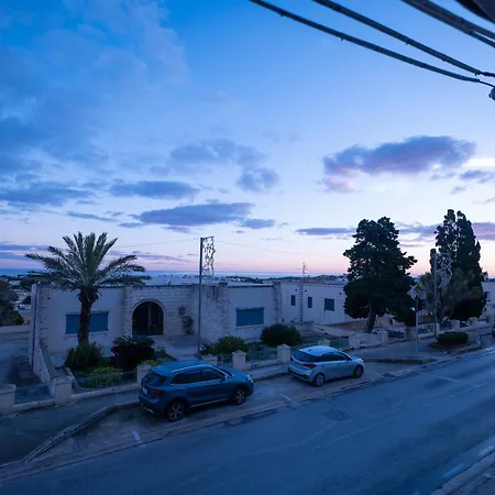 Mellieha, Charming 2 Bedroom Santa Maria Heights Apartament